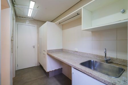 Casa de condomínio para alugar com 452m², 4 quartos e 2 vagas