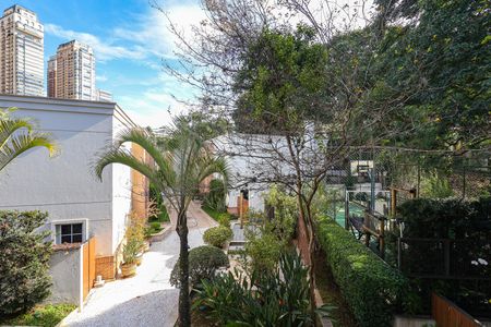 Casa de condomínio para alugar com 452m², 4 quartos e 2 vagas