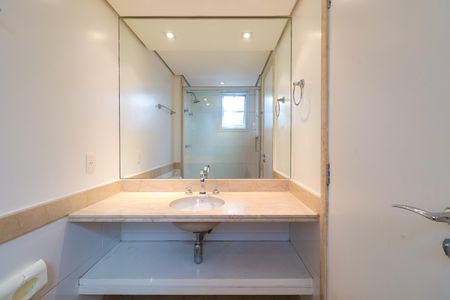 Casa de condomínio para alugar com 452m², 4 quartos e 2 vagas