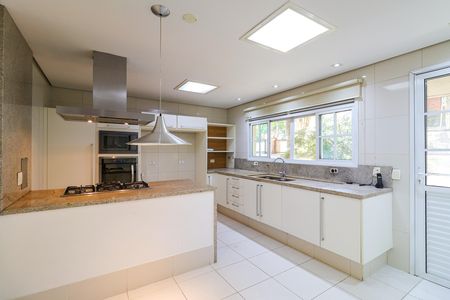 Casa de condomínio para alugar com 452m², 4 quartos e 2 vagas
