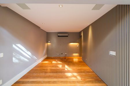 Casa de condomínio para alugar com 452m², 4 quartos e 2 vagas