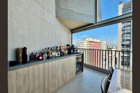 Apartamento à venda com 80m², 1 quarto e 1 vaga Apartamento à venda com 80m², 1 quarto e 1 vagaVaranda