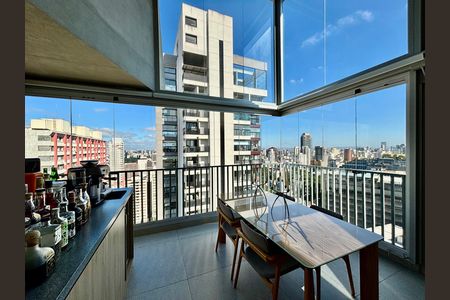 Apartamento à venda com 80m², 1 quarto e 1 vaga Apartamento à venda com 80m², 1 quarto e 1 vagaVaranda