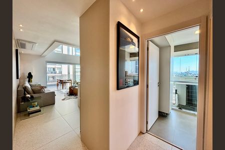 Apartamento à venda com 80m², 1 quarto e 1 vaga Apartamento à venda com 80m², 1 quarto e 1 vagaCorredor