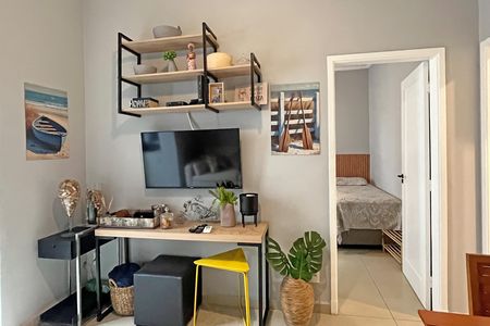 Sala de apartamento para alugar com 1 quarto, 45m² em Boqueirão, Santos