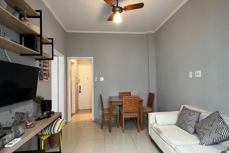Sala de apartamento para alugar com 1 quarto, 45m² em Boqueirão, Santos