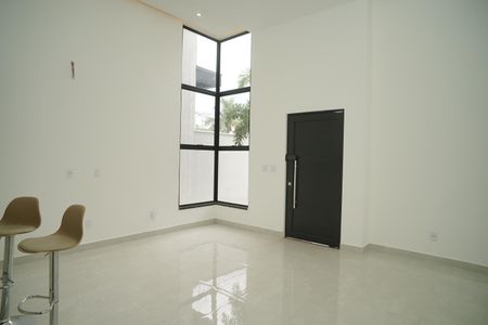 Casa para alugar com 104m², 3 quartos e 2 vagas Casa para alugar com 104m², 3 quartos e 2 vagasSala