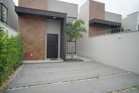 Casa para alugar com 104m², 3 quartos e 2 vagas Casa para alugar com 104m², 3 quartos e 2 vagasÁrea externa