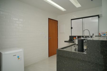 Casa para alugar com 104m², 3 quartos e 2 vagas Casa para alugar com 104m², 3 quartos e 2 vagasCozinha