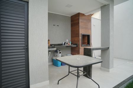 Casa para alugar com 104m², 3 quartos e 2 vagas Casa para alugar com 104m², 3 quartos e 2 vagasChurrasqueira