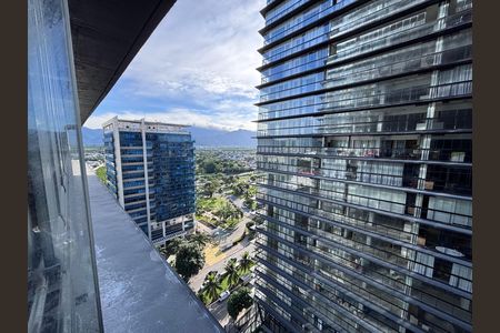 Apartamento para alugar com 84m², 2 quartos e 1 vaga Apartamento para alugar com 84m², 2 quartos e 1 vagaVaranda
