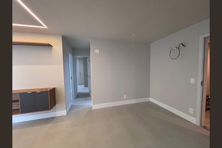Sala de apartamento para alugar com 2 quartos, 84m² em Recreio dos Bandeirantes, Rio de Janeiro
