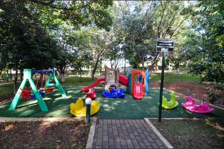 Apartamento para alugar com 42m², 2 quartos e 1 vaga Apartamento para alugar com 42m², 2 quartos e 1 vagaÁrea comum - Playground