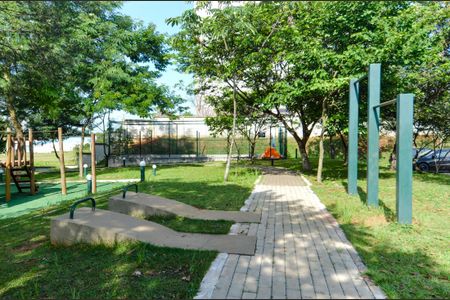 Apartamento para alugar com 42m², 2 quartos e 1 vaga Apartamento para alugar com 42m², 2 quartos e 1 vagaÁrea comum - Academia
