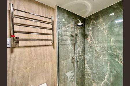 Apartamento para alugar com 62m², 2 quartos e 1 vaga Apartamento para alugar com 62m², 2 quartos e 1 vagaSuite Banheiro