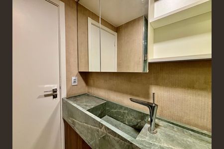 Apartamento para alugar com 62m², 2 quartos e 1 vaga Apartamento para alugar com 62m², 2 quartos e 1 vagaSuite Banheiro