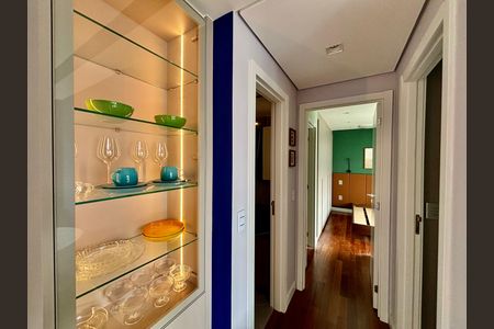 Corredor de apartamento para alugar com 2 quartos, 62m² em Jardim Paulista, São Paulo
