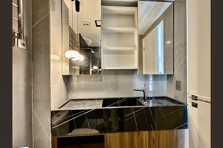 Apartamento para alugar com 62m², 2 quartos e 1 vaga Apartamento para alugar com 62m², 2 quartos e 1 vagaBanheiro