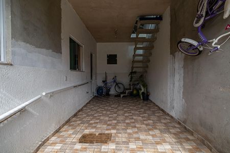 Casa à venda com 240m², 3 quartos e 1 vaga Casa à venda com 240m², 3 quartos e 1 vagaGaragem