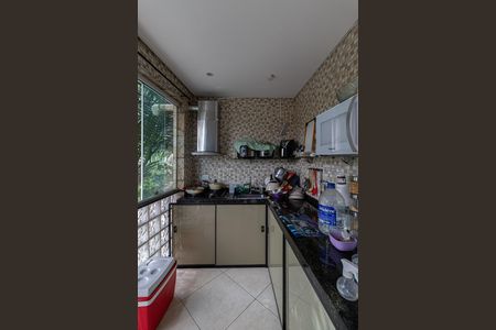 Casa à venda com 240m², 3 quartos e 1 vaga Casa à venda com 240m², 3 quartos e 1 vagaCasa 2 - Sala e Cozinha