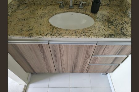 Apartamento à venda com 63m², 2 quartos e 2 vagas Apartamento à venda com 63m², 2 quartos e 2 vagasBanheiro Suite 2