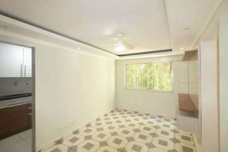 Sala de apartamento para alugar com 2 quartos, 50m² em Santíssimo, Rio de Janeiro