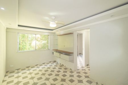 Sala de apartamento para alugar com 2 quartos, 50m² em Santíssimo, Rio de Janeiro