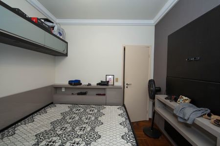 Apartamento à venda com 180m², 4 quartos e 1 vaga Apartamento à venda com 180m², 4 quartos e 1 vagaQUARTO1