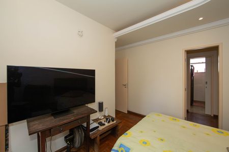 Apartamento à venda com 180m², 4 quartos e 1 vaga Apartamento à venda com 180m², 4 quartos e 1 vagaQUARTO4