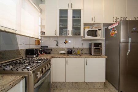 Apartamento à venda com 180m², 4 quartos e 1 vaga Apartamento à venda com 180m², 4 quartos e 1 vagaCOZINHA