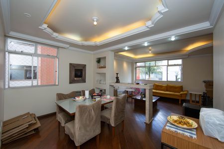 Apartamento à venda com 180m², 4 quartos e 1 vaga Apartamento à venda com 180m², 4 quartos e 1 vagaSALA
