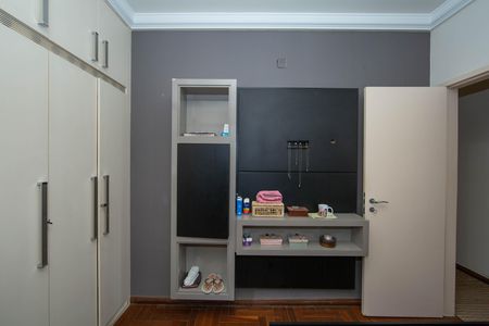 Apartamento à venda com 180m², 4 quartos e 1 vaga Apartamento à venda com 180m², 4 quartos e 1 vagaQUARTO3