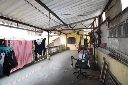 Casa à venda com 150m², 3 quartos e 6 vagasÁrea de Serviço