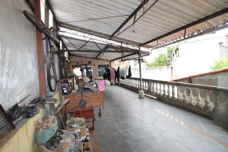 Casa à venda com 150m², 3 quartos e 6 vagasÁrea de Serviço