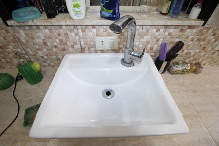 Casa à venda com 150m², 3 quartos e 6 vagasBanheiro 2