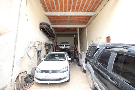 Casa à venda com 150m², 3 quartos e 6 vagasGaragem