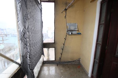 Casa à venda com 150m², 3 quartos e 6 vagasQuarto 1 - Varanda
