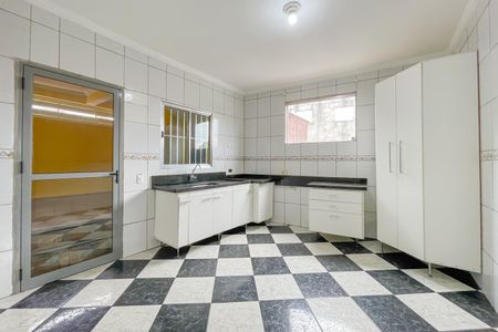 Casa para alugar com 100m², 3 quartos e 1 vagaCozinha