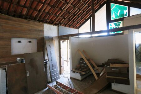 Sala de casa para alugar com 2 quartos, 45m² em Boa Vista, Belo Horizonte