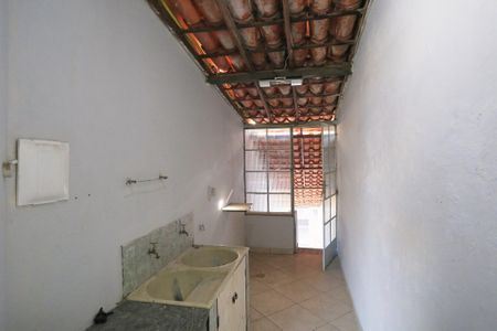 Casa para alugar com 45m², 2 quartos e sem vaga Casa para alugar com 45m², 2 quartos e sem vagaÁrea de Serviço