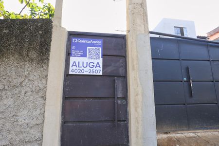 Casa para alugar com 45m², 2 quartos e sem vaga Casa para alugar com 45m², 2 quartos e sem vagaFachada com Plaquinha