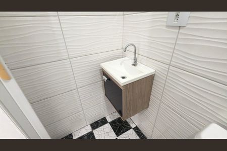 Casa para alugar com 50m², 2 quartos e 1 vaga