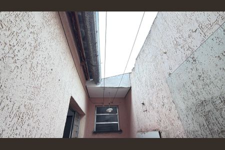 Casa para alugar com 50m², 2 quartos e 1 vaga