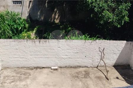 Casa à venda com 3 quartos, 208m² em Vila Paiva, São Paulo