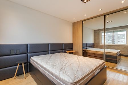 Quarto de apartamento para alugar com 1 quarto, 55m² em Jardim Europa, Porto Alegre