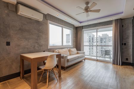 Sala de apartamento para alugar com 1 quarto, 55m² em Jardim Europa, Porto Alegre