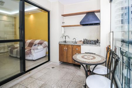 Apartamento para alugar com 88m², 3 quartos e 2 vagas Apartamento para alugar com 88m², 3 quartos e 2 vagasVaranda
