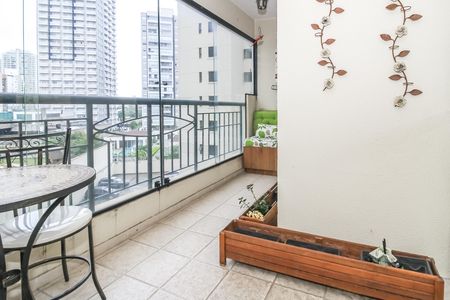 Apartamento para alugar com 88m², 3 quartos e 2 vagas Apartamento para alugar com 88m², 3 quartos e 2 vagasVaranda