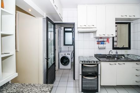 Apartamento para alugar com 88m², 3 quartos e 2 vagas Apartamento para alugar com 88m², 3 quartos e 2 vagasCozinha