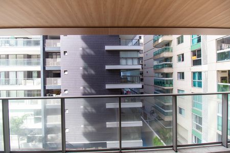 Apartamento à venda com 214m², 4 quartos e 2 vagas